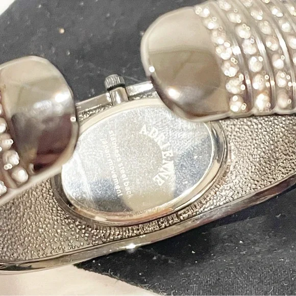 Vintage Real Collectibles by Adrienne‎ Quartz Rhinestone Watch - Picture 2 of 3